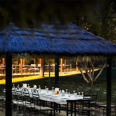 Keshtjella M&d , Ndoq Hotel 3*