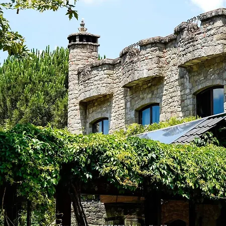 Keshtjella M&d , Ndoq Hotel Tirana