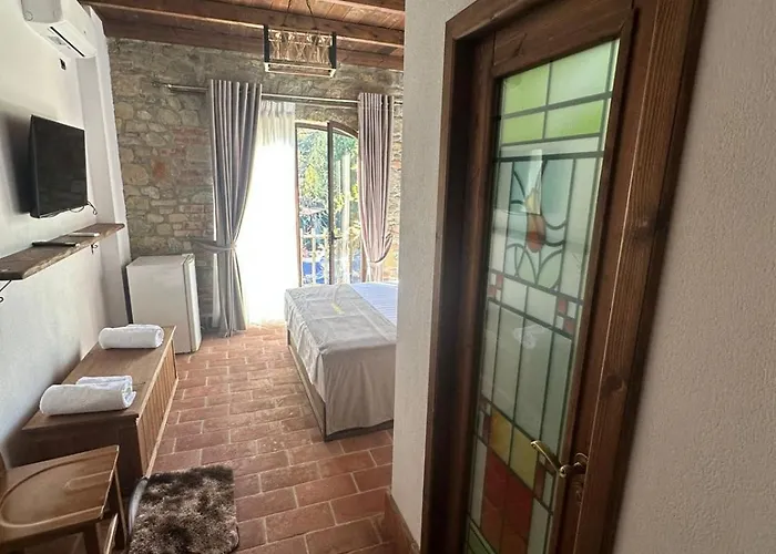 Keshtjella M&d , Ndoq Szálloda 3*